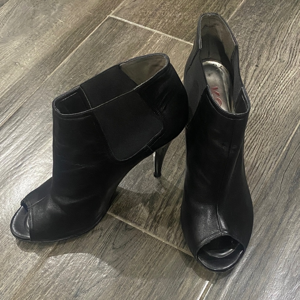 Kors Michael Kors Elegant Black Peep-Toe leather Ankle Boots
